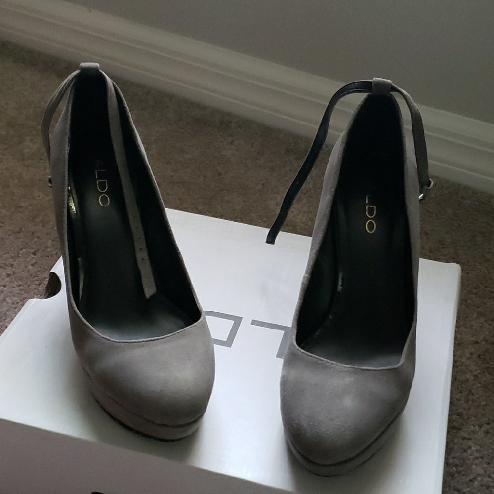 Aldo Gray ankle strapped Wedges
